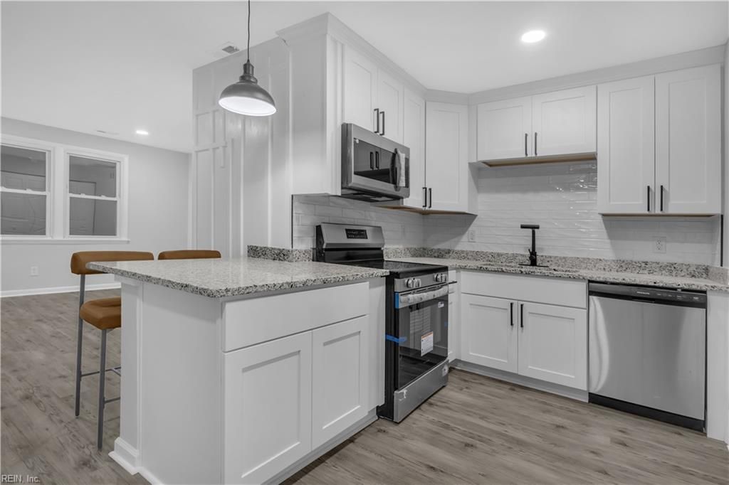 305 Keith CT, Chesapeake, VA 23325