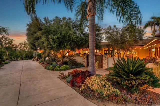 560 Rancho Camino, Fallbrook, CA 92028