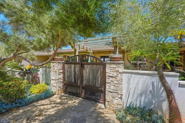 560 Rancho Camino, Fallbrook, CA 92028