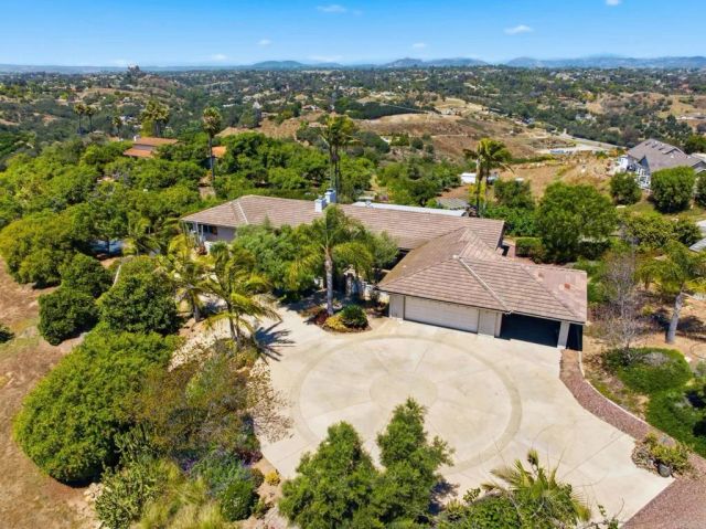 560 Rancho Camino, Fallbrook, CA 92028