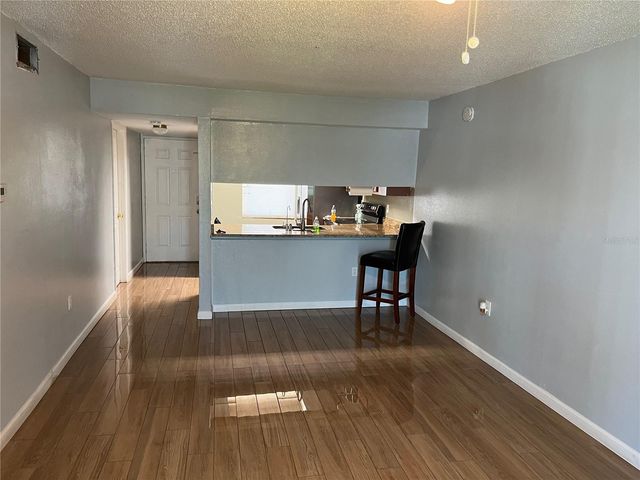 5052 TERRACE CLUB LANE 201, Tampa, FL 33617