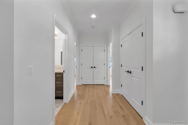 22664 Colgate Street, Farmington, MI 48336