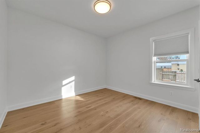 22664 Colgate Street, Farmington, MI 48336