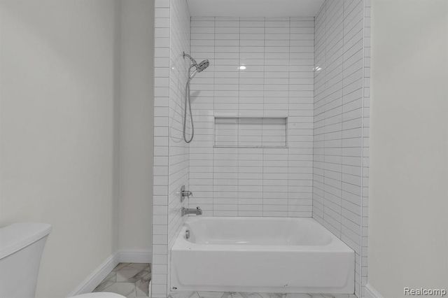 22664 Colgate Street, Farmington, MI 48336