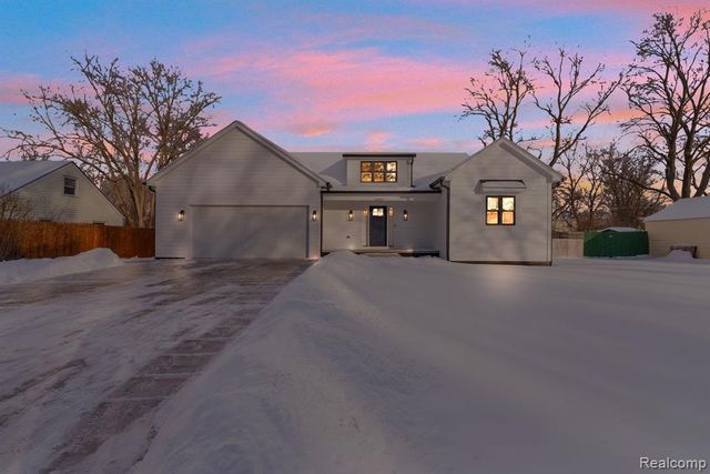 22664 Colgate Street, Farmington, MI 48336