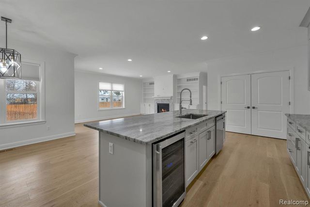 22664 Colgate Street, Farmington, MI 48336