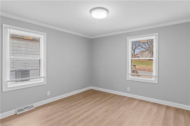 4905 Wilkes Drive, Winston-salem, NC 27106