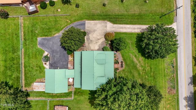 300 Barr Road, Blountville, TN 37617