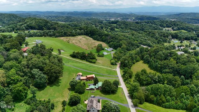 300 Barr Road, Blountville, TN 37617