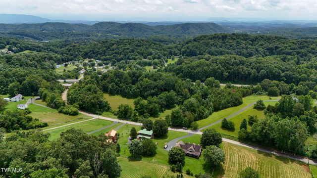 300 Barr Road, Blountville, TN 37617