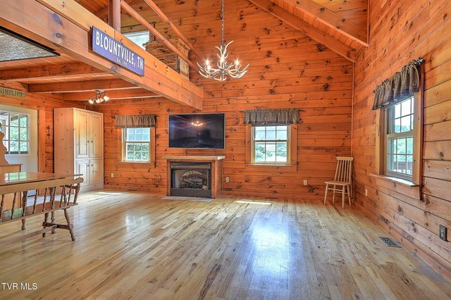 300 Barr Road, Blountville, TN 37617