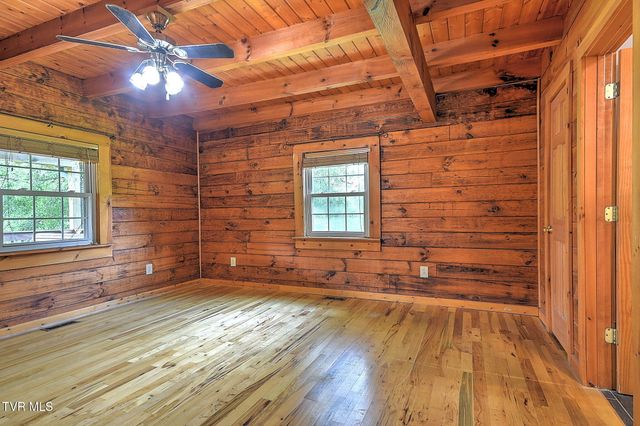 300 Barr Road, Blountville, TN 37617