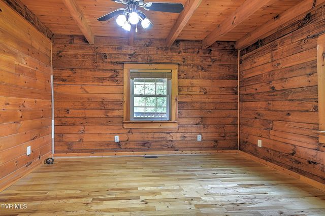 300 Barr Road, Blountville, TN 37617