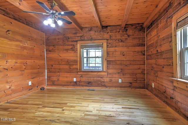 300 Barr Road, Blountville, TN 37617
