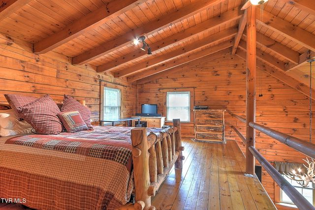 300 Barr Road, Blountville, TN 37617