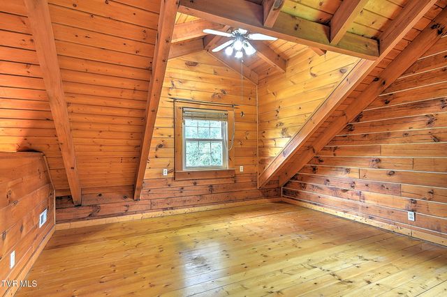 300 Barr Road, Blountville, TN 37617