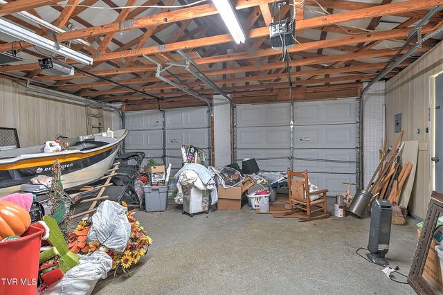 300 Barr Road, Blountville, TN 37617
