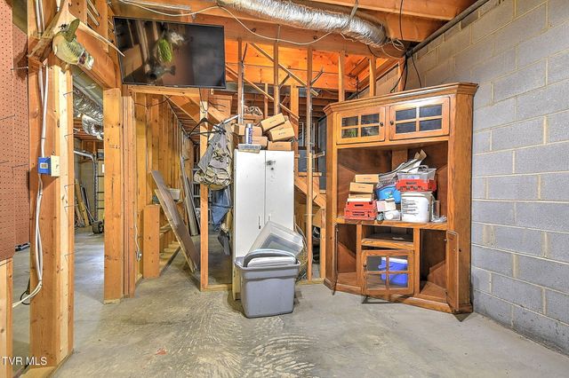 300 Barr Road, Blountville, TN 37617