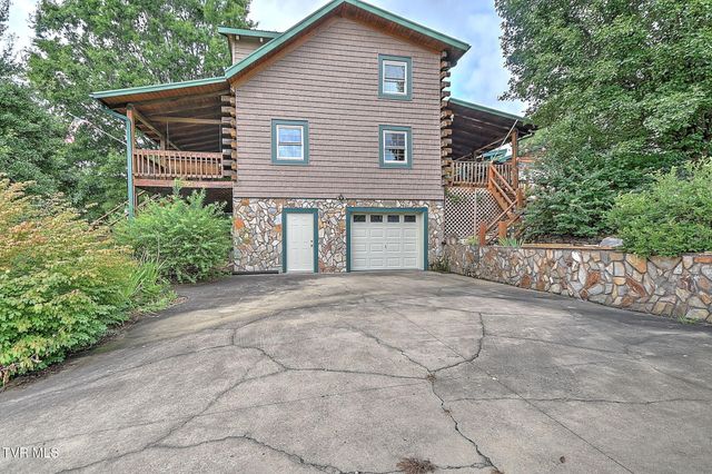 300 Barr Road, Blountville, TN 37617