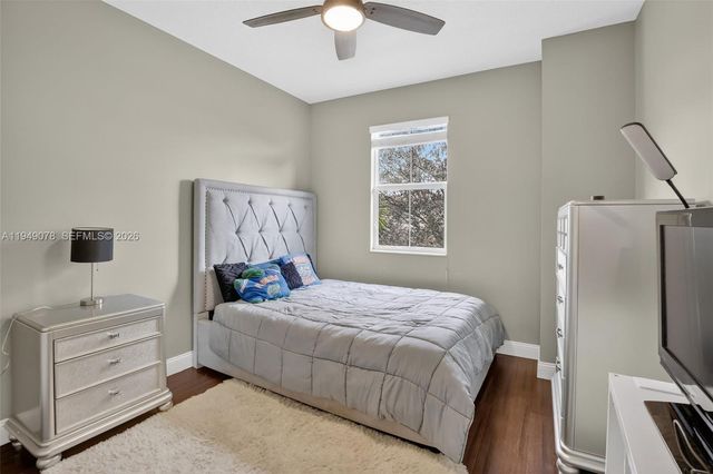 5208 Falcon Trl, Davie, FL 33314