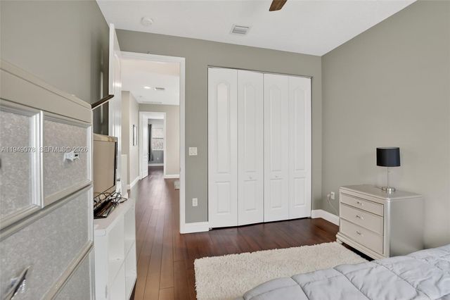 5208 Falcon Trl, Davie, FL 33314