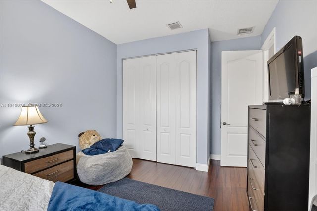 5208 Falcon Trl, Davie, FL 33314