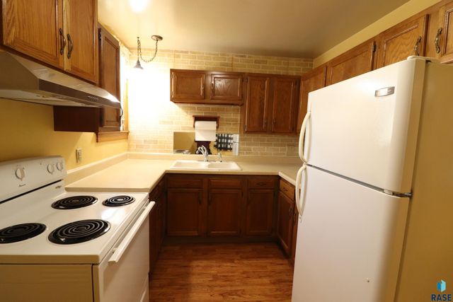 519 N Wayland Ave Avenue, Sioux Falls, SD 57103