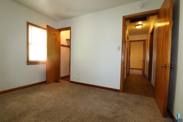 519 N Wayland Ave Avenue, Sioux Falls, SD 57103