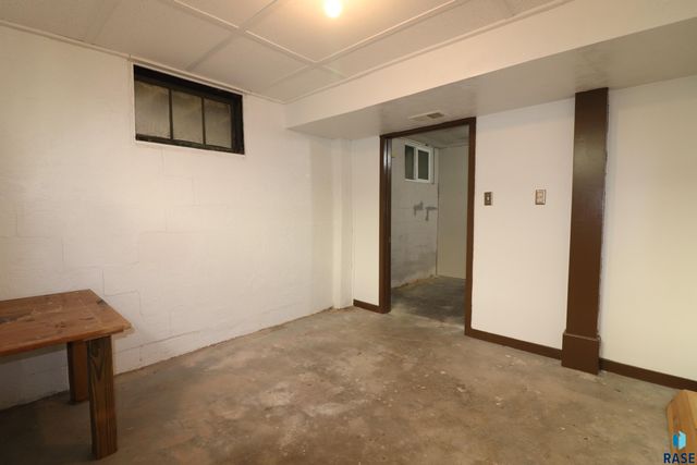 519 N Wayland Ave Avenue, Sioux Falls, SD 57103