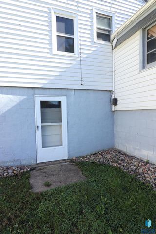 519 N Wayland Ave Avenue, Sioux Falls, SD 57103