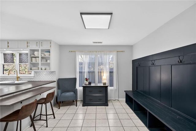 1100 Lake Drive, Roswell, GA 30075