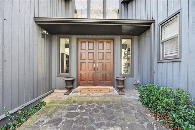 1100 Lake Drive, Roswell, GA 30075