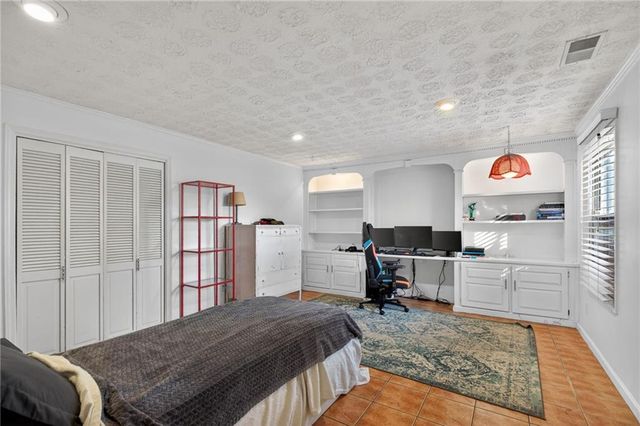 1100 Lake Drive, Roswell, GA 30075