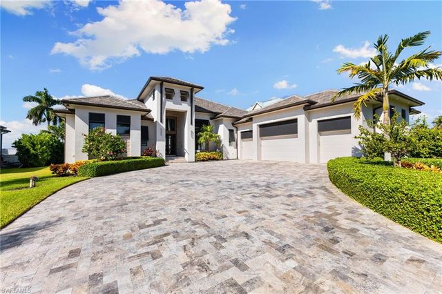 12484 Riverside DR, Fort Myers, FL 33919