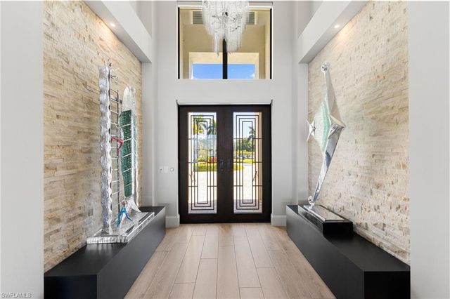 12484 Riverside DR, Fort Myers, FL 33919