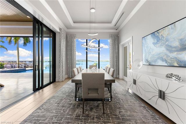 12484 Riverside DR, Fort Myers, FL 33919