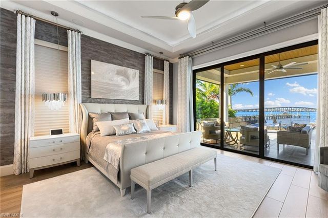 12484 Riverside DR, Fort Myers, FL 33919