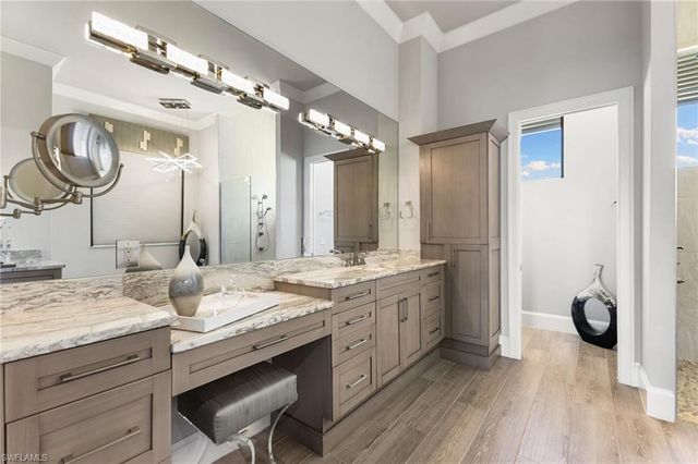 12484 Riverside DR, Fort Myers, FL 33919