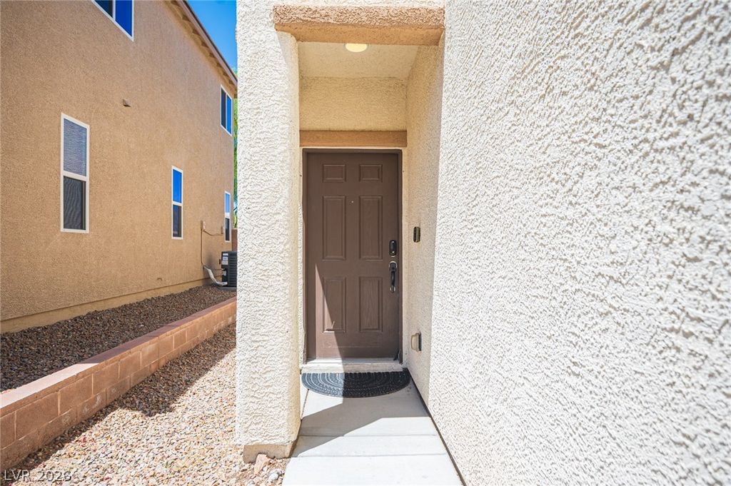 6932 Yellow Cosmos Avenue, Las Vegas, NV 89130 — photo 3