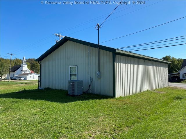 1290 Evansview Road, Evans, WV 25241
