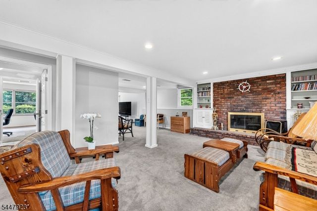 5 Grouse Rd, Hillsborough Twp., NJ 08844