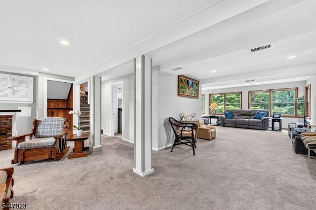 5 Grouse Rd, Hillsborough Twp., NJ 08844
