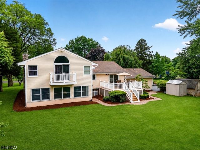 5 Grouse Rd, Hillsborough Twp., NJ 08844
