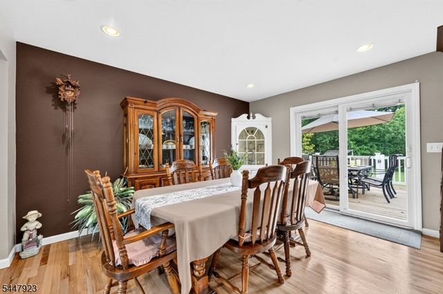 5 Grouse Rd, Hillsborough Twp., NJ 08844