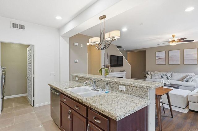 60 Via Sovana, Santee, CA 92071