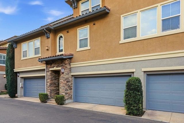 60 Via Sovana, Santee, CA 92071