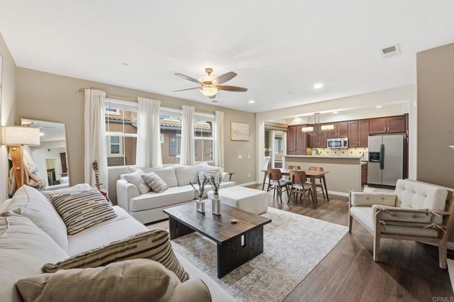 60 Via Sovana, Santee, CA 92071