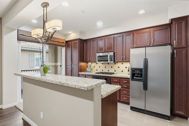 60 Via Sovana, Santee, CA 92071