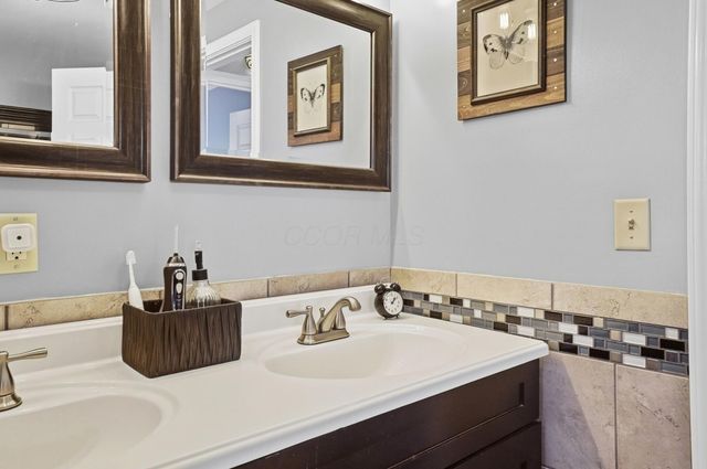 3210 Hilltop Road, Zanesville, OH 43701