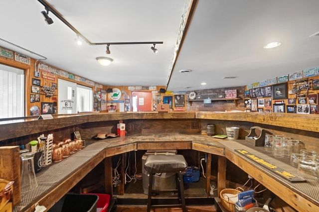 3210 Hilltop Road, Zanesville, OH 43701